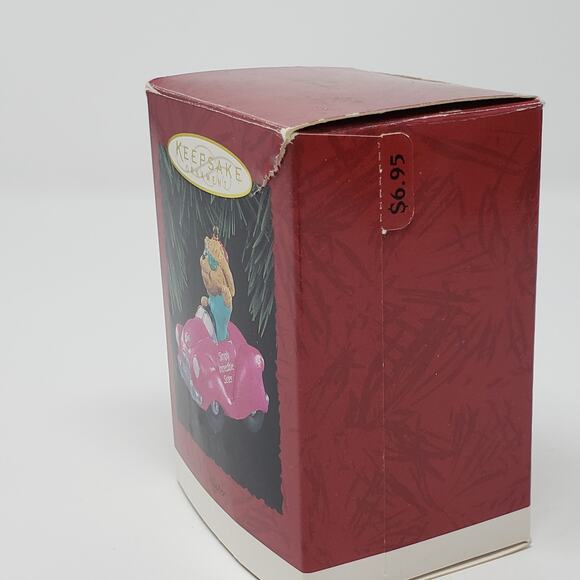 1994 Hallmark Sister Holiday Christmas Handcrafted Keepsake Ornament - Picture 2 of 10